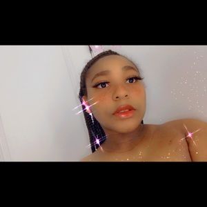 Meet your Posher, Imani